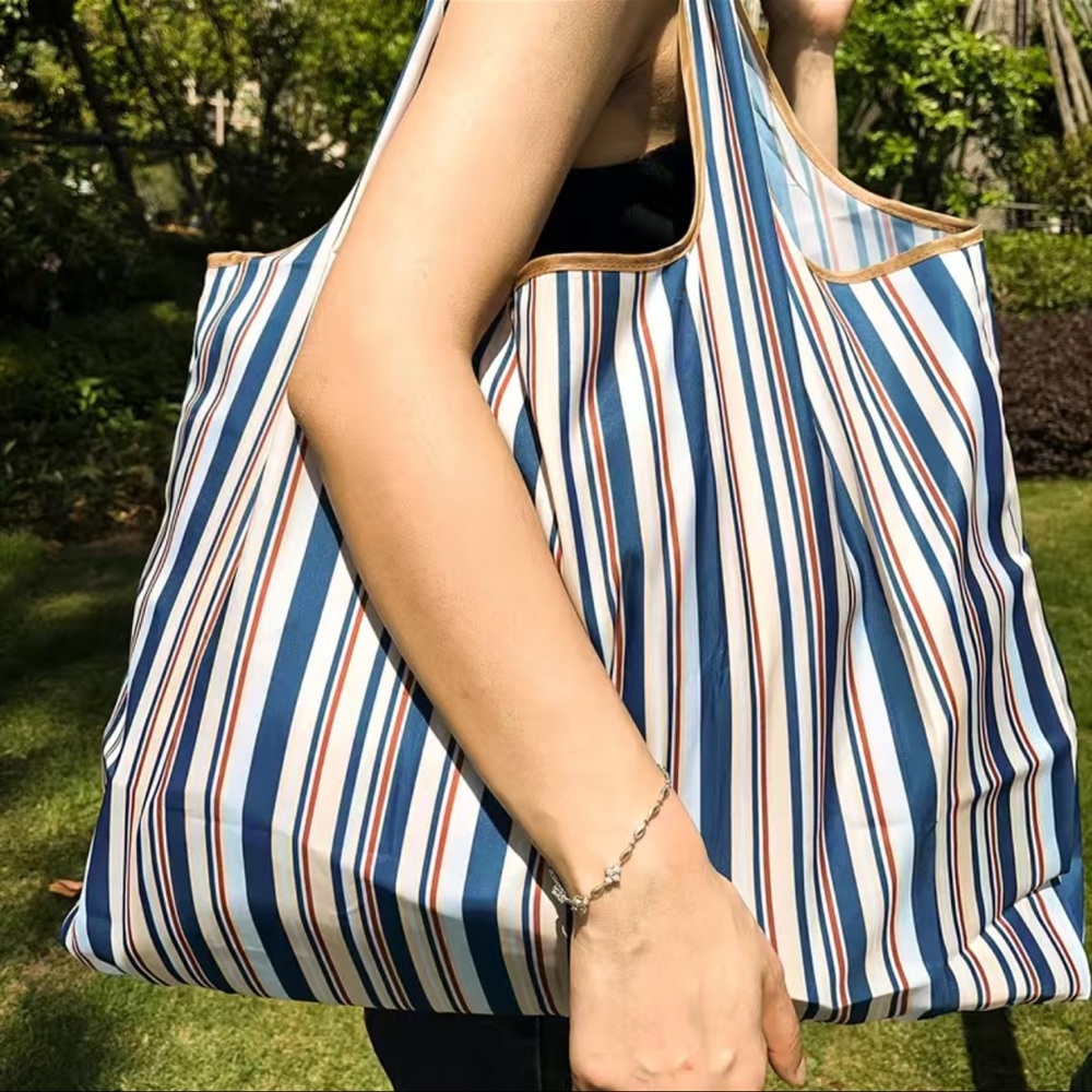 Blue Stripes Print Reusable Shopping Bag / Tote